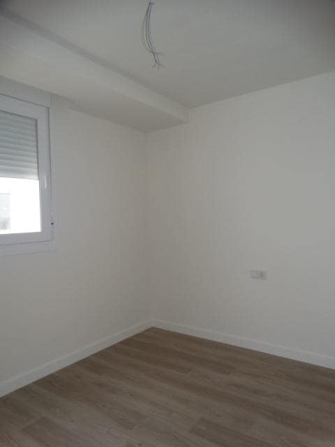 3 bedroom Flat for rent in Alhaurin de la Torre with garage - € 1,200 (Ref: 6005389)