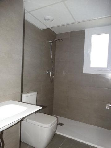 3 bedroom Flat for rent in Alhaurín de la Torre with garage - € 1,200 (Ref: 6005389)