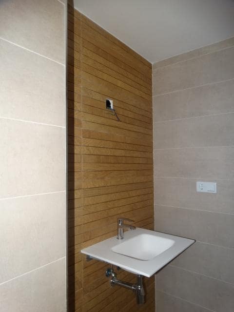 3 bedroom Flat for rent in Alhaurin de la Torre with garage - € 1,200 (Ref: 6005389)
