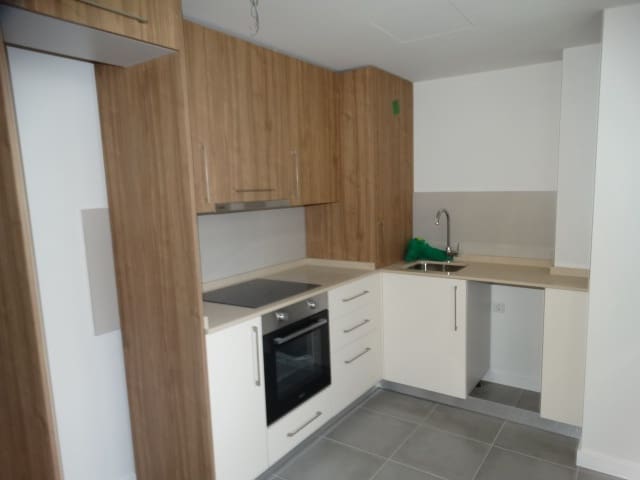 3 bedroom Flat for rent in Alhaurin de la Torre with garage - € 1,200 (Ref: 6005389)