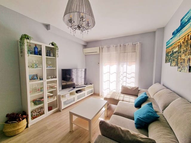 2 bedroom Flat for rent in Alhaurín de la Torre with garage - € 950 (Ref: 7058806)