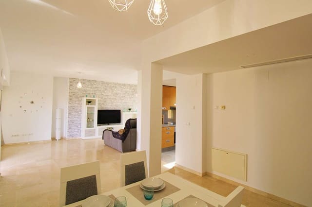 2 soverom Leilighet til salgs i Alhaurín de la Torre med svømmebasseng - € 367 500 (Ref: 7177978)