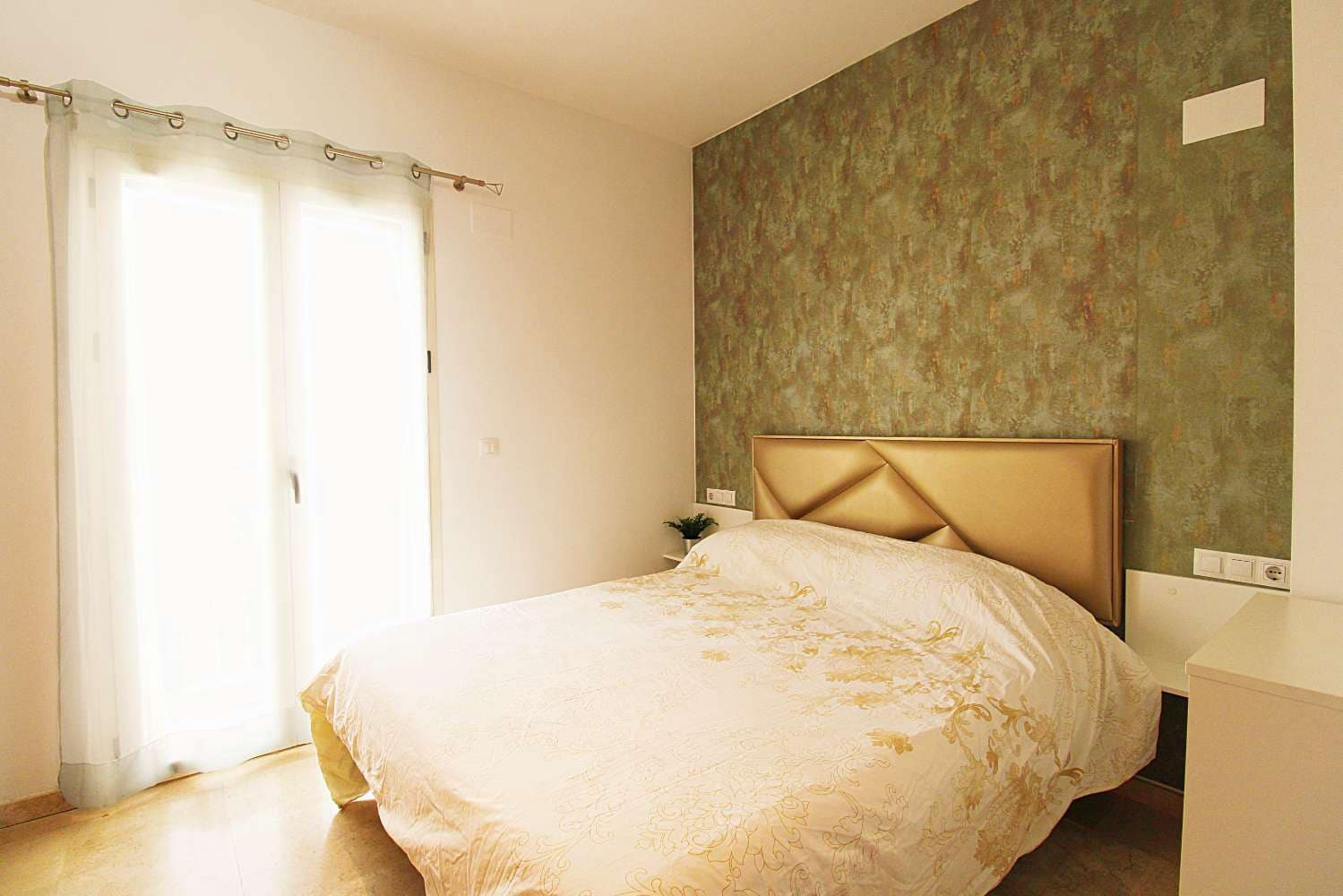 2 sovrum Lägenhet till salu i Alhaurin de la Torre med pool - 367 500 € (Ref: 7177978)