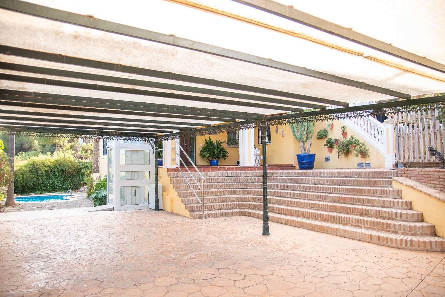 5 camera da letto Villa in vendita in Alhaurin de la Torre con piscina - 725.000 € (Rif: 7220973)