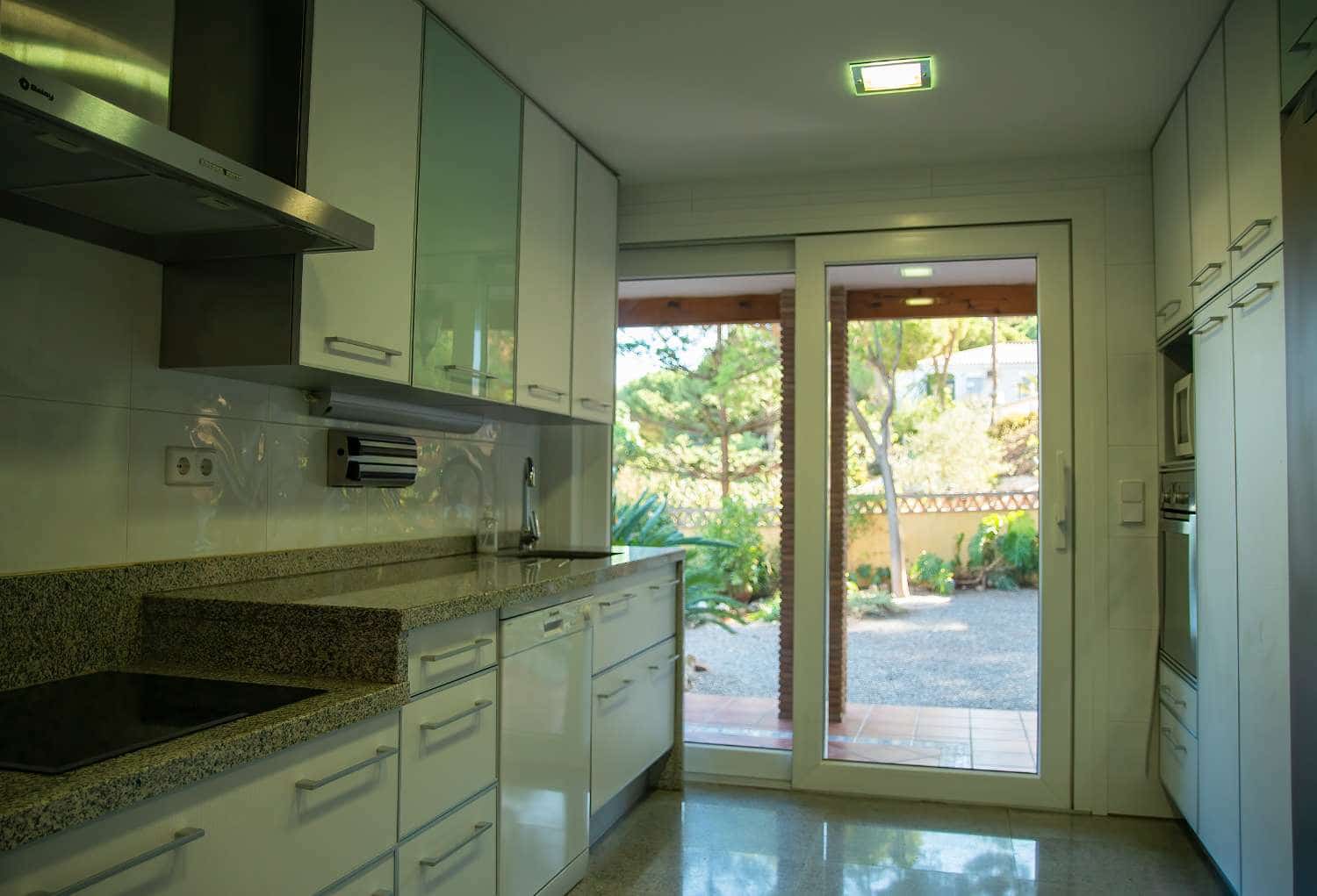 5 camera da letto Villa in vendita in Alhaurin de la Torre con piscina - 725.000 € (Rif: 7220973)