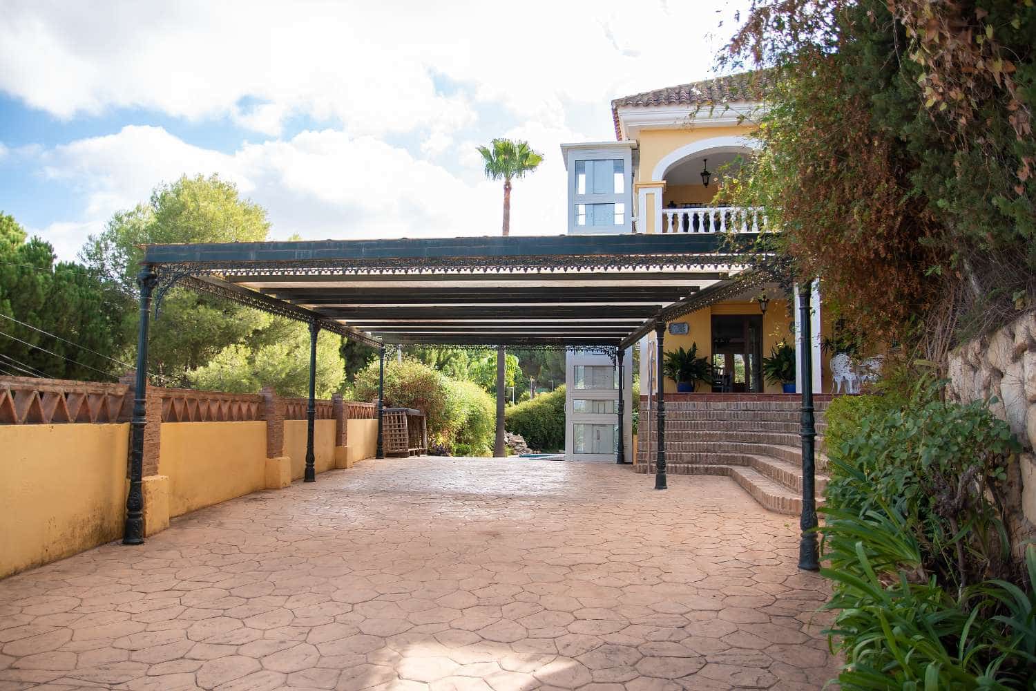 5 camera da letto Villa in vendita in Alhaurin de la Torre con piscina - 725.000 € (Rif: 7220973)