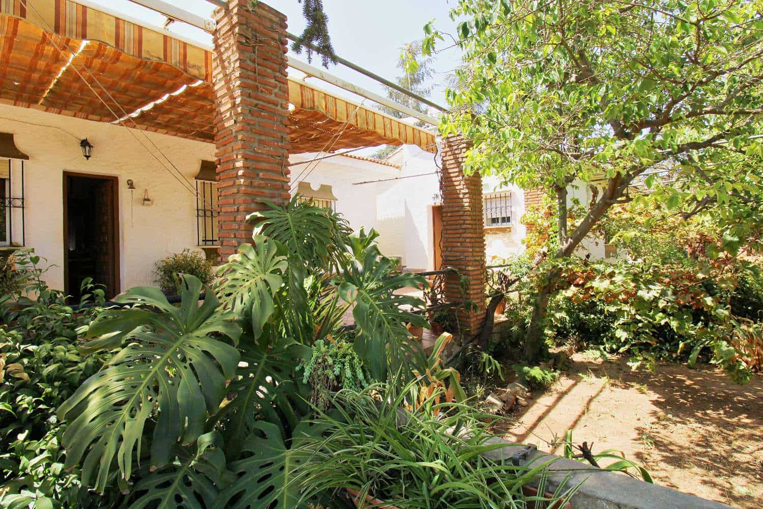 5 quarto Moradia para venda em Alhaurin de la Torre - 595 000 € (Ref: 7738003)