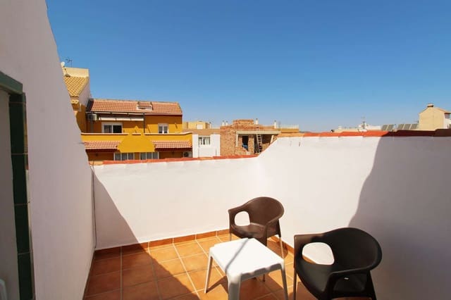Penthouse for rent in Alhaurín de la Torre - € 600 (Ref: 7754211)