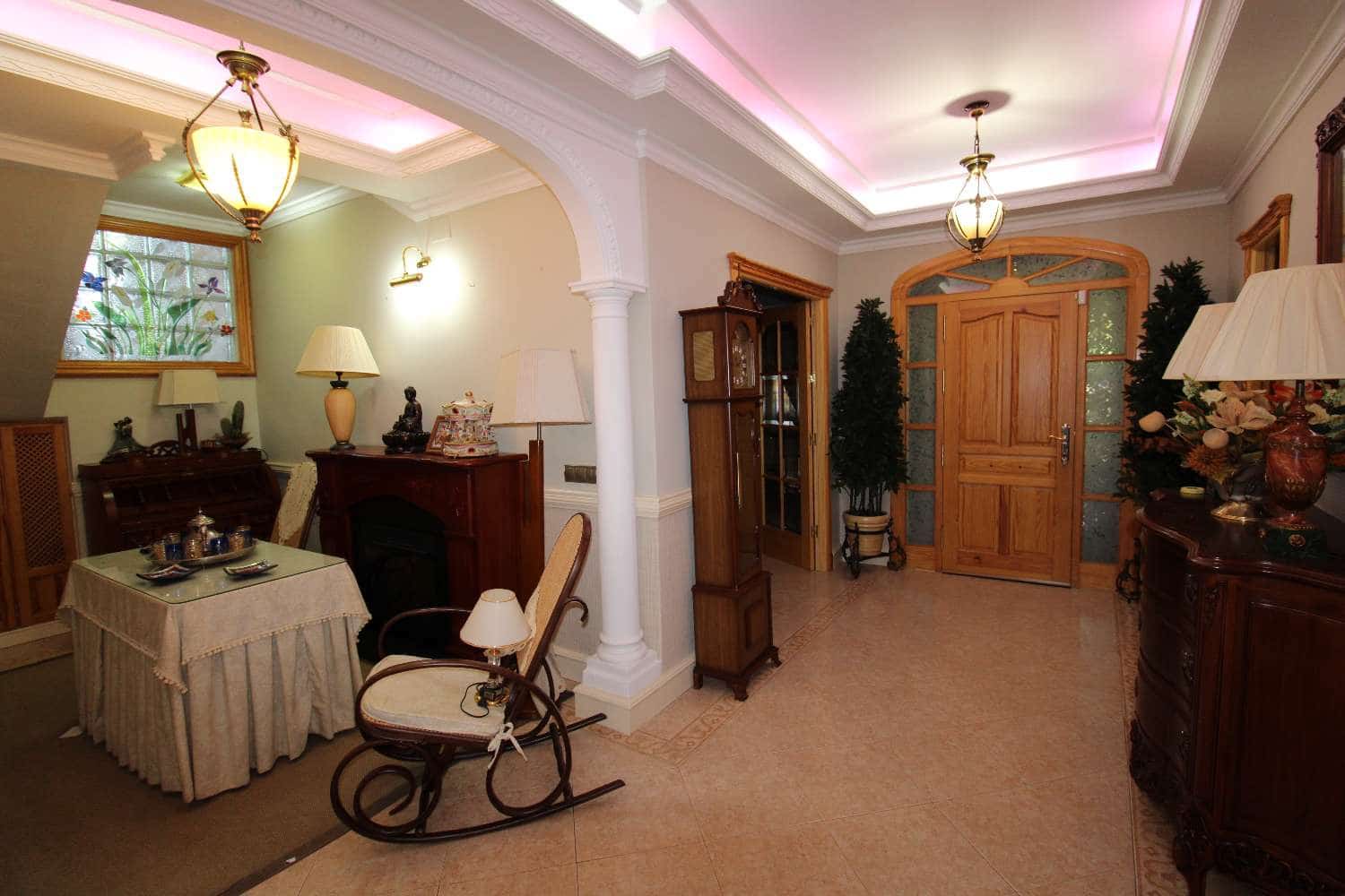 6 soverom Villa til salgs i Alhaurin de la Torre med svømmebasseng - € 598 000 (Ref: 7889930)