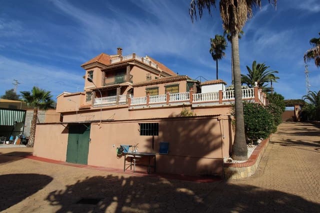 6 camera da letto Villa in vendita in Alhaurín de la Torre con piscina - 598.000 € (Rif: 7889930)