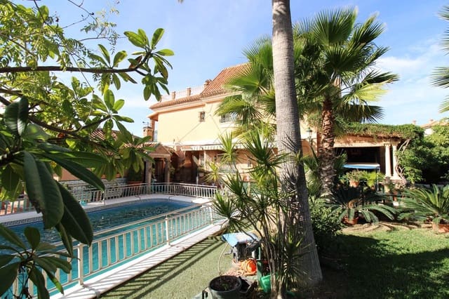 6 camera da letto Villa in vendita in Alhaurín de la Torre con piscina - 598.000 € (Rif: 7889930)