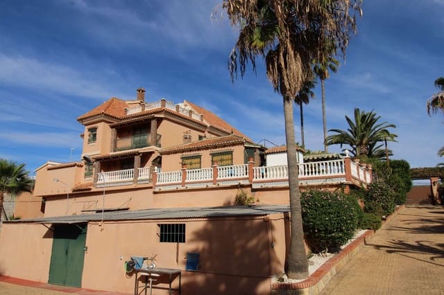 6 camera da letto Villa in vendita in Alhaurín de la Torre con piscina - 598.000 € (Rif: 7889930)