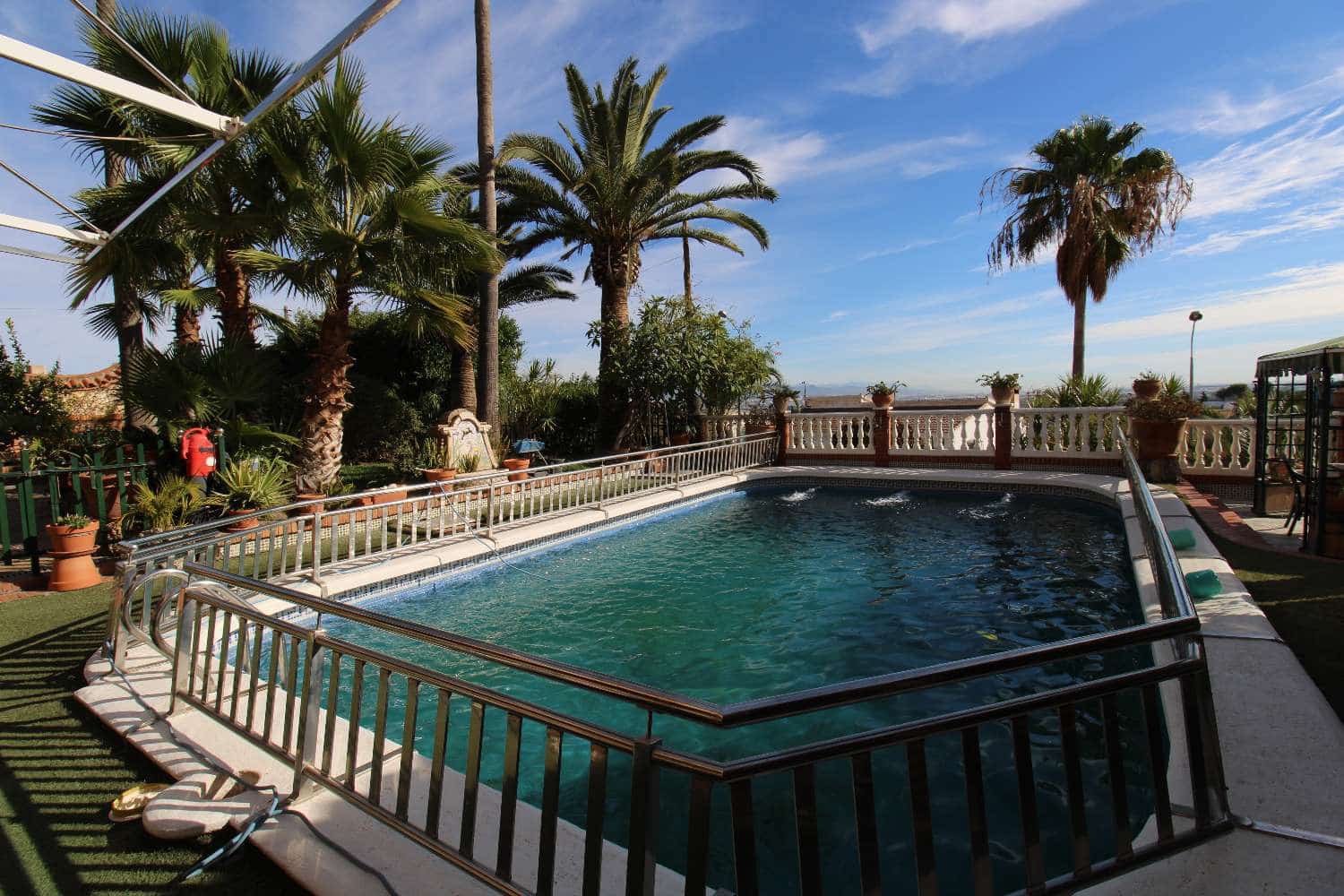 6 soverom Villa til salgs i Alhaurin de la Torre med svømmebasseng - € 598 000 (Ref: 7889930)