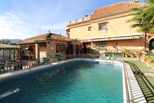 6 camera da letto Villa in vendita in Alhaurín de la Torre con piscina - 598.000 € (Rif: 7889930)