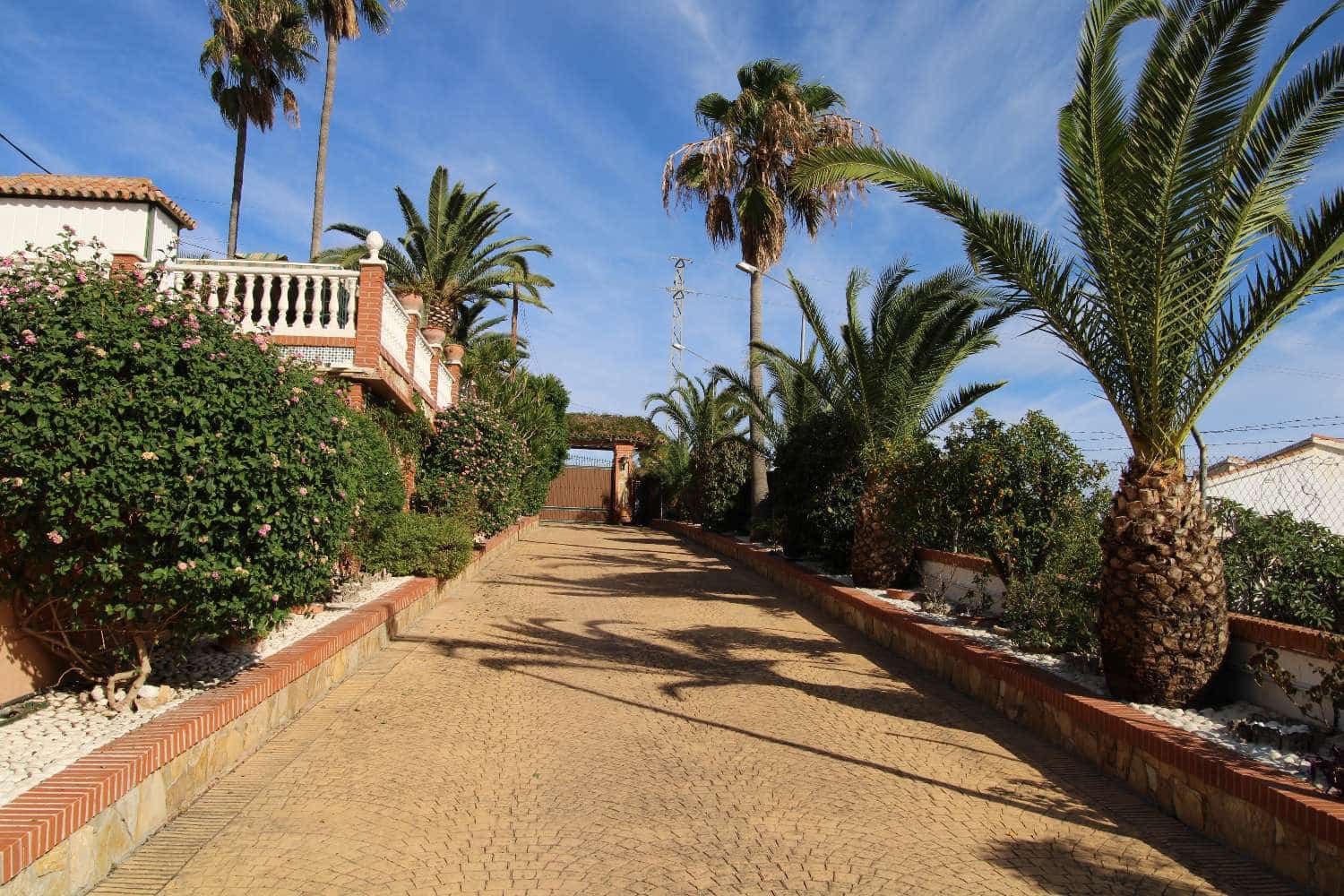 6 soverom Villa til salgs i Alhaurin de la Torre med svømmebasseng - € 598 000 (Ref: 7889930)