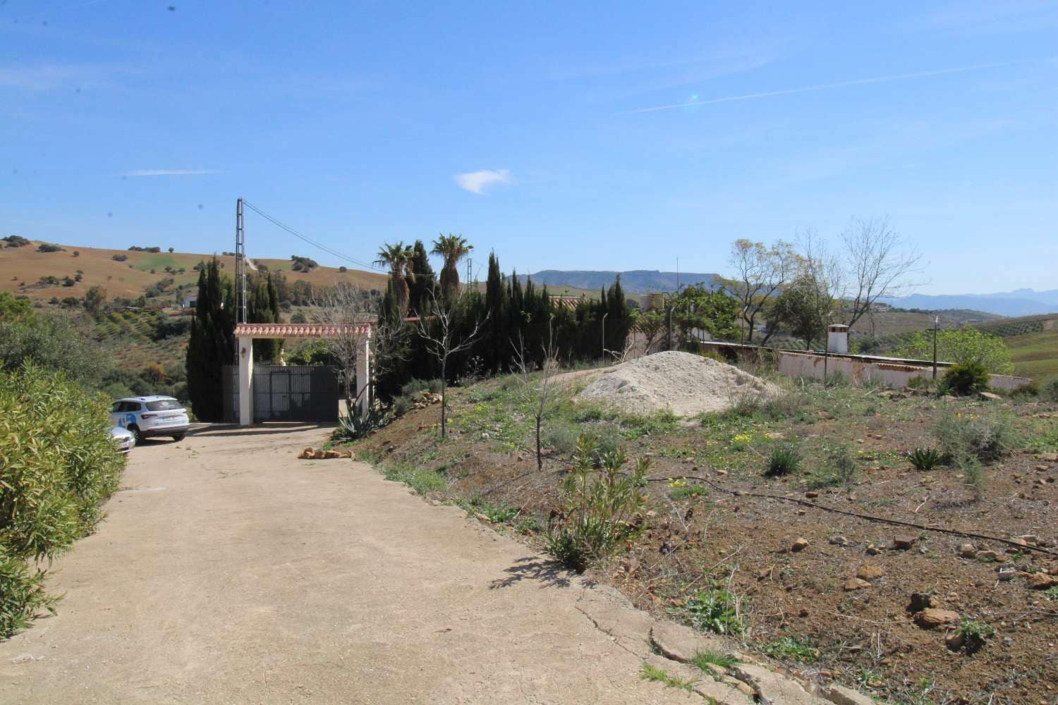 4 soveværelse Finca/Landehus til salg i Pizarra med swimmingpool - € 580.000 (Ref: 7998537)