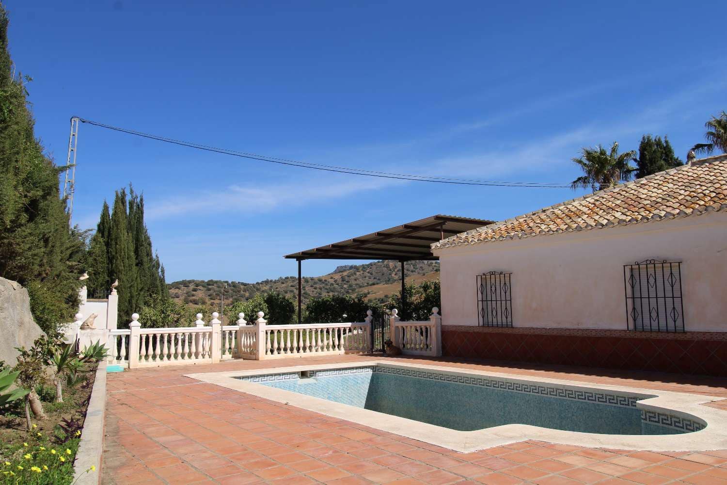 4 soveværelse Finca/Landehus til salg i Pizarra med swimmingpool - € 580.000 (Ref: 7998537)