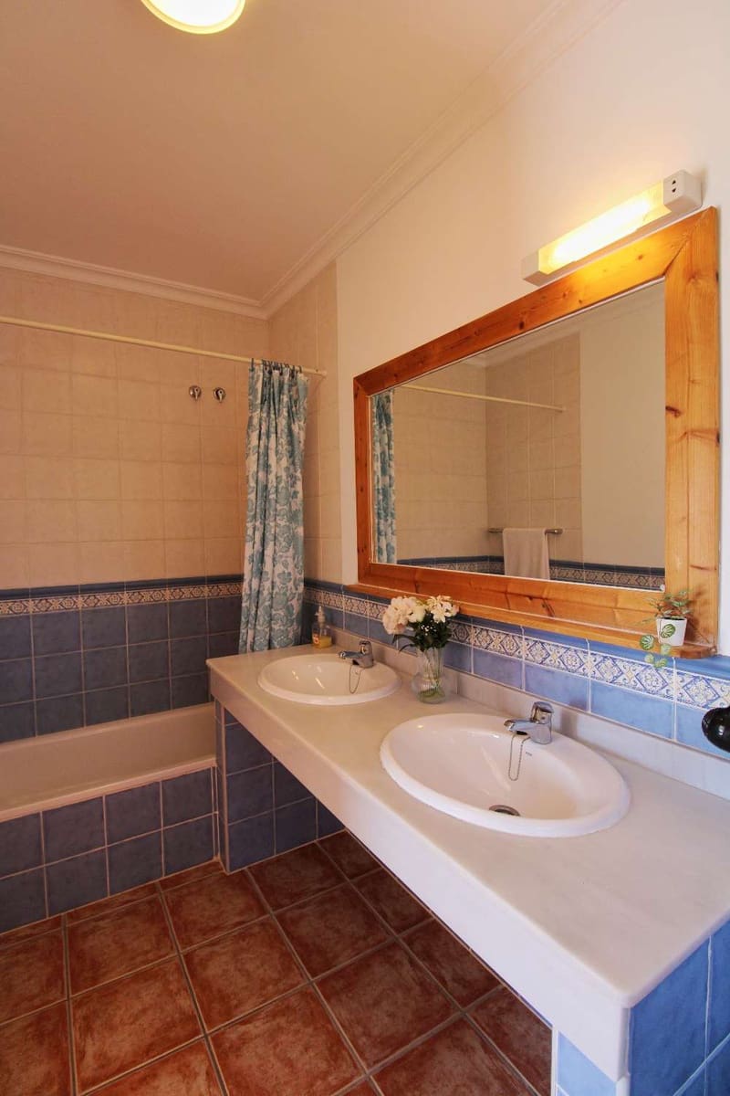 3 bedroom Villa for rent in Alhaurin de la Torre with pool - € 2,300 (Ref: 8165034)