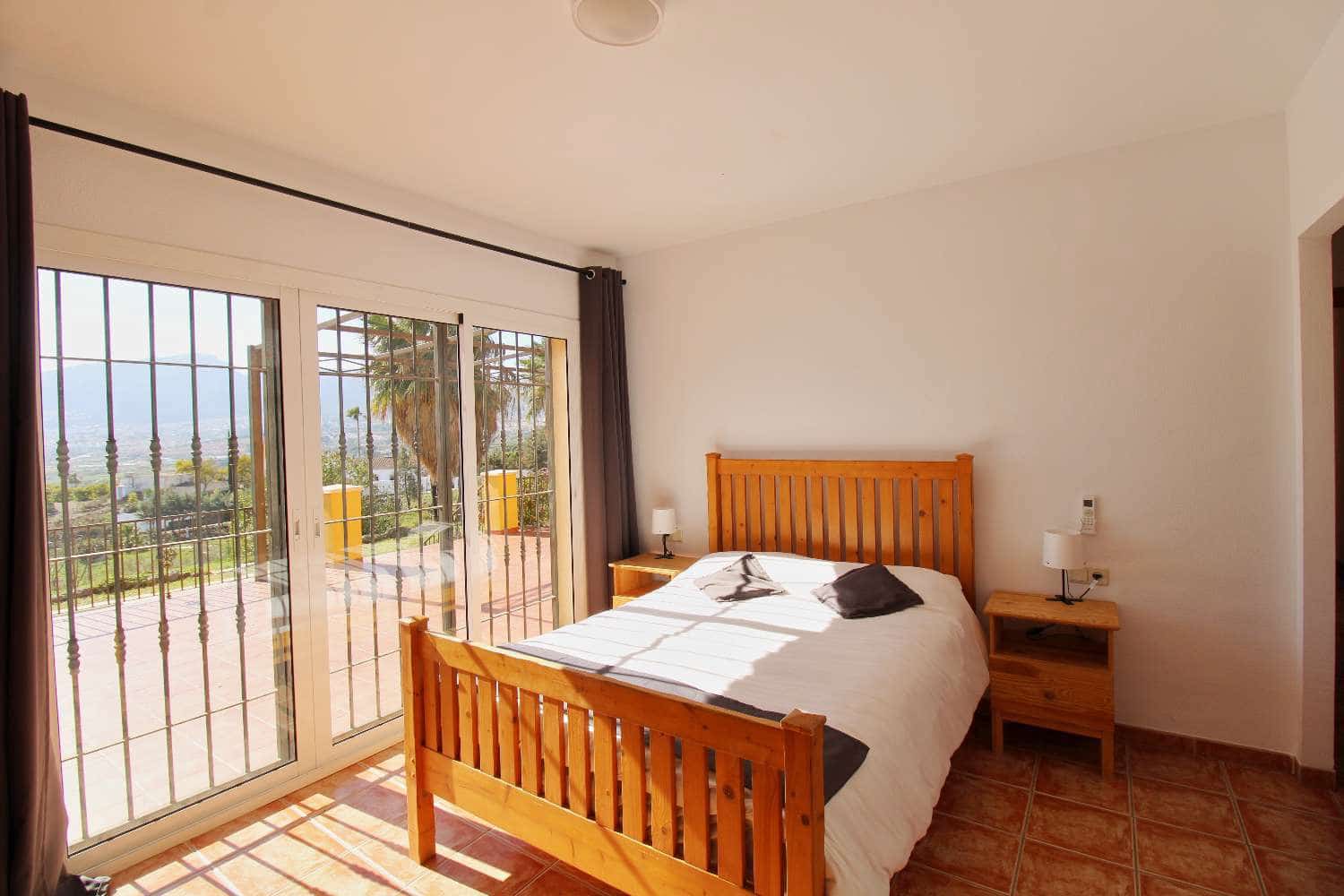 3 bedroom Villa for rent in Alhaurin de la Torre with pool - € 2,300 (Ref: 8165034)