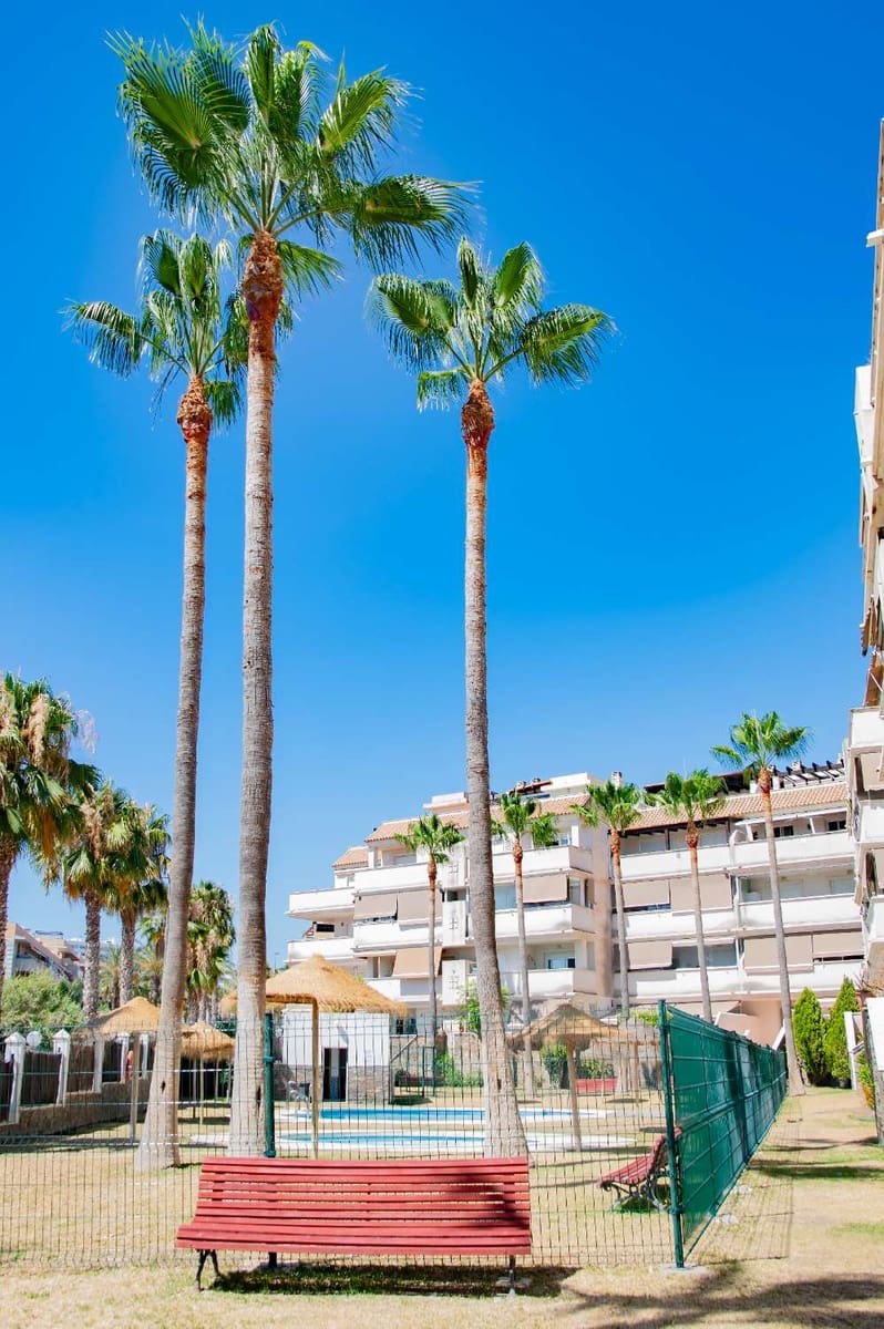 4 soverom Penthouse til salgs i Torremolinos med svømmebasseng - € 490 000 (Ref: 8421041)
