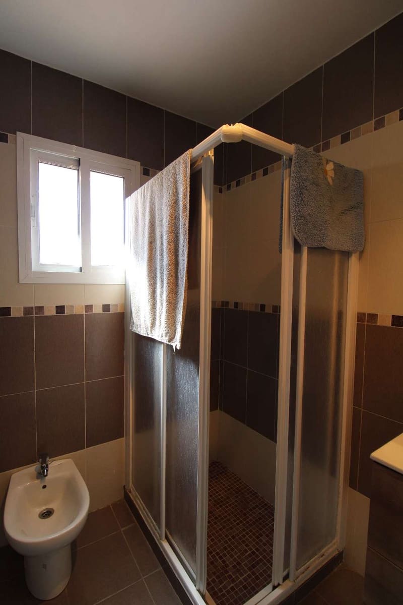 3 bedroom Semi-detached Villa for rent in Alhaurin de la Torre - € 1,750 (Ref: 8498524)