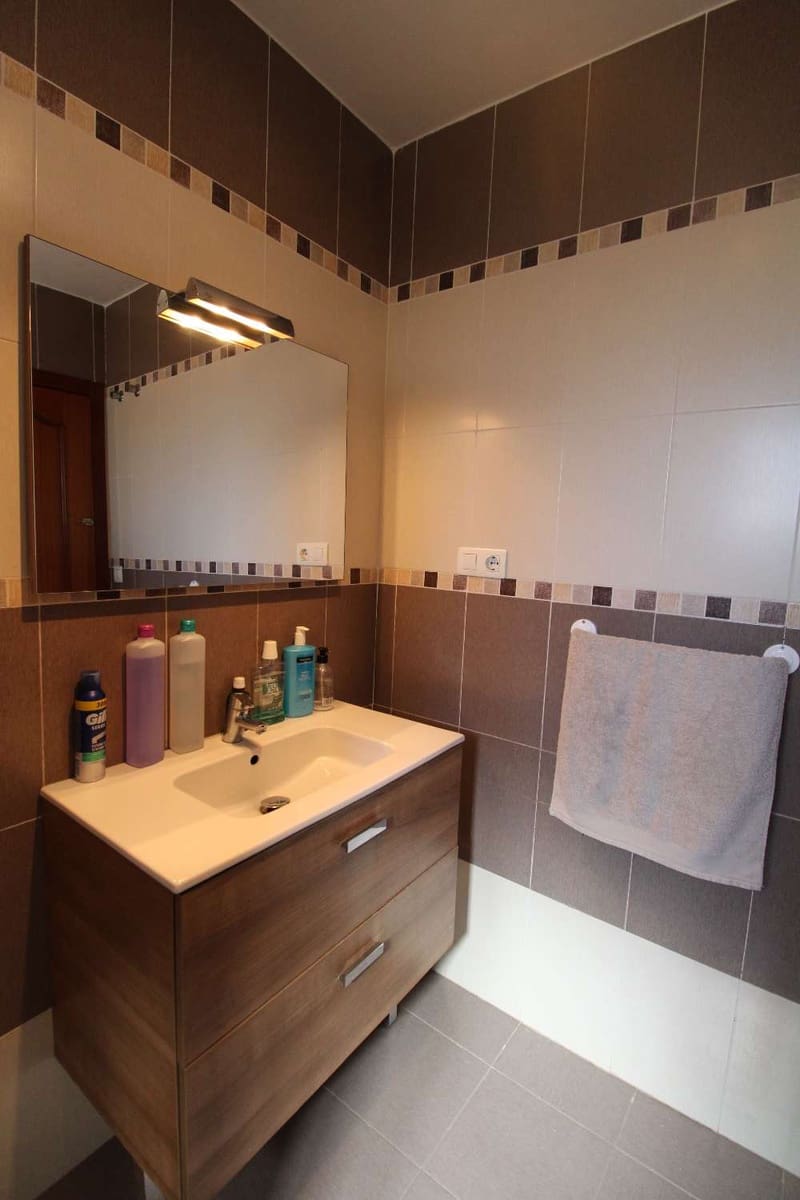 3 bedroom Semi-detached Villa for rent in Alhaurin de la Torre - € 1,750 (Ref: 8498524)