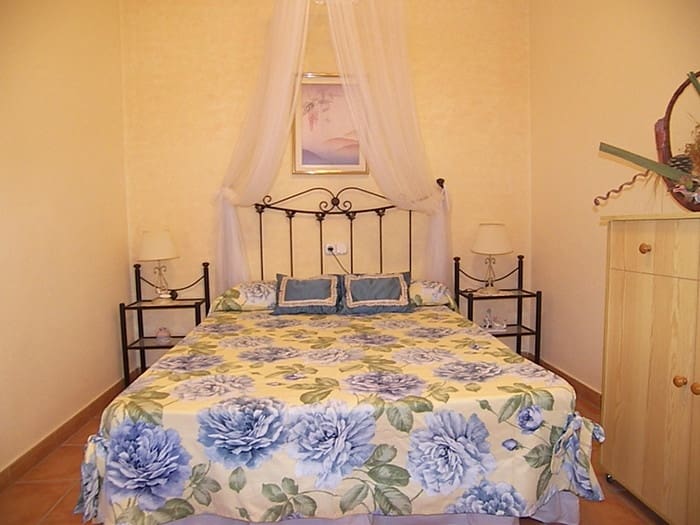 4 Zimmer Villa zu vermieten in Alhaurin de la Torre mit Pool - 2.500 € (Ref: 8511473)