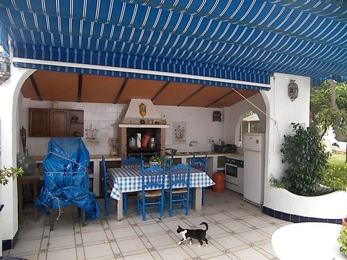 4 Zimmer Villa zu vermieten in Alhaurin de la Torre mit Pool - 2.500 € (Ref: 8511473)