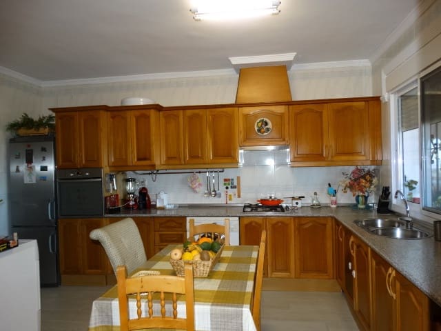 4 soveværelse Villa til salg i Alhaurin de la Torre med swimmingpool garage - € 787.500 (Ref: 8582029)