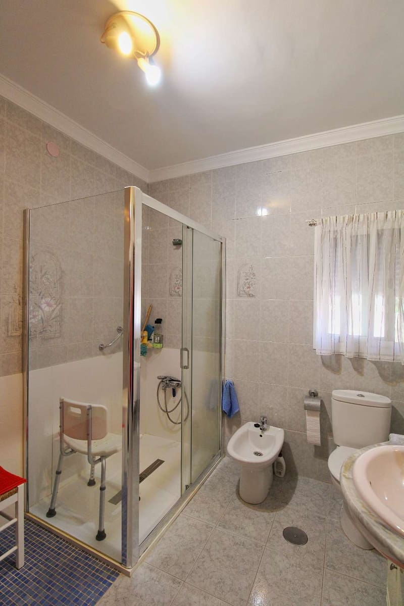 4 soveværelse Villa til salg i Alhaurin de la Torre med swimmingpool garage - € 787.500 (Ref: 8582029)