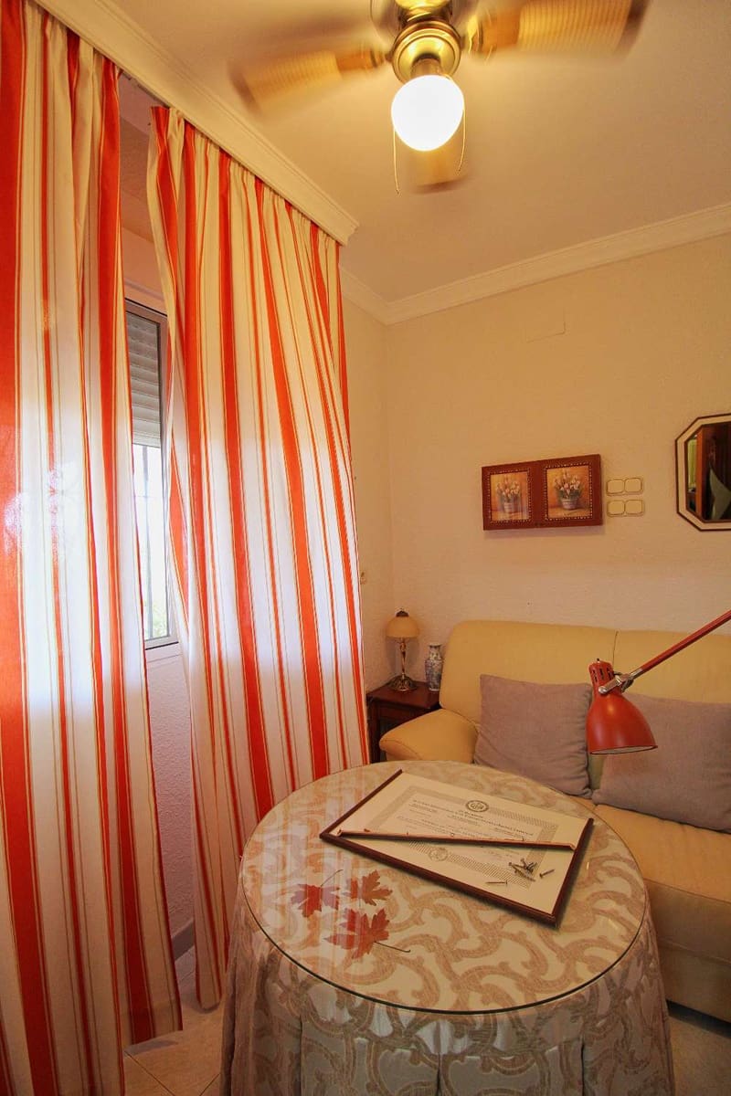 4 soveværelse Villa til salg i Alhaurin de la Torre med swimmingpool garage - € 787.500 (Ref: 8582029)