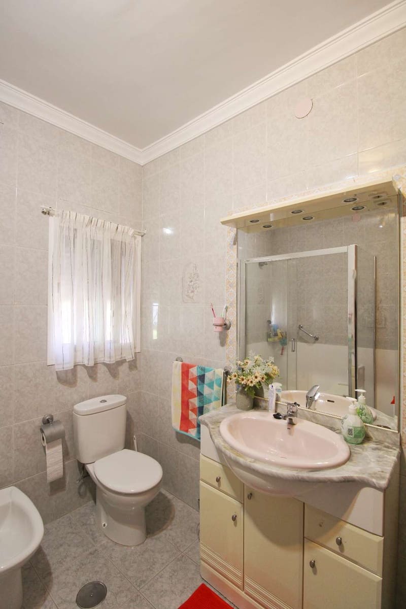 4 soveværelse Villa til salg i Alhaurin de la Torre med swimmingpool garage - € 787.500 (Ref: 8582029)