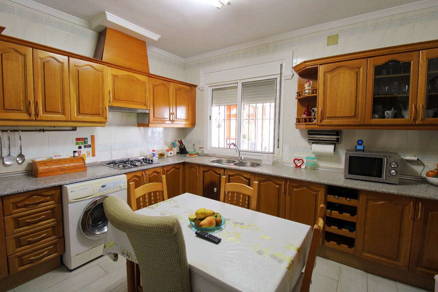 4 soveværelse Villa til salg i Alhaurin de la Torre med swimmingpool garage - € 787.500 (Ref: 8582029)