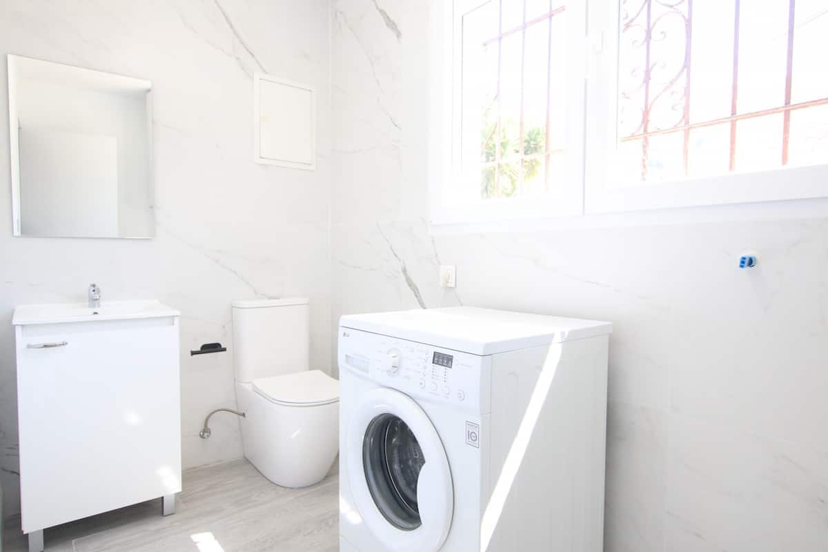 3 bedroom Villa for rent in Alhaurin de la Torre with pool - € 2,500 (Ref: 8662093)