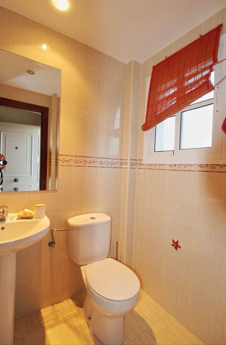 4 soveværelse Rækkehus til salg i Cartama med swimmingpool - € 370.000 (Ref: 8697825)