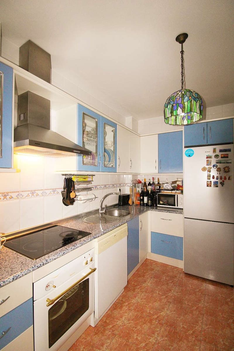 4 soveværelse Rækkehus til salg i Cartama med swimmingpool - € 370.000 (Ref: 8697825)