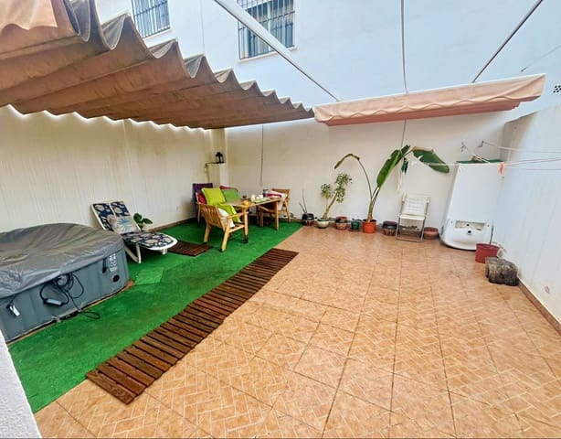 4 soveværelse Rækkehus til salg i Cártama med swimmingpool - € 370.000 (Ref: 8697825)