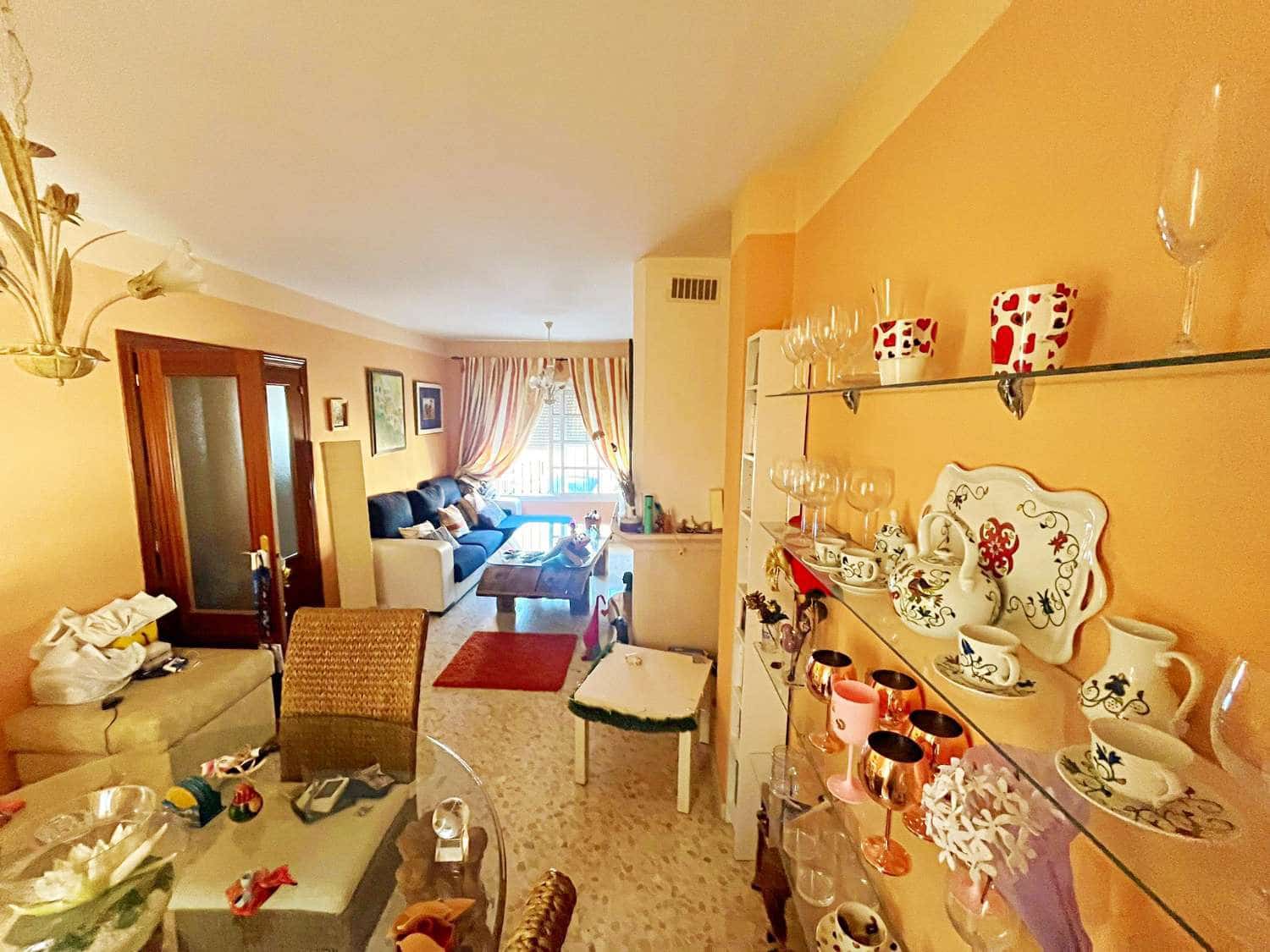 4 soveværelse Rækkehus til salg i Cartama med swimmingpool - € 370.000 (Ref: 8697825)