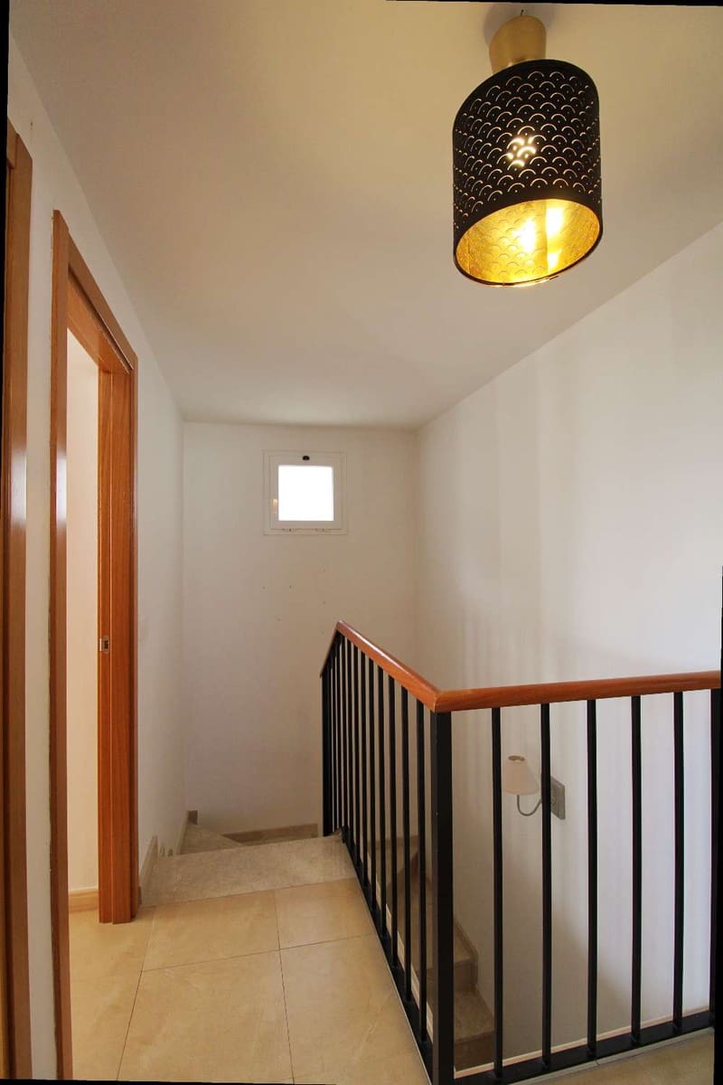 3 sovrum Villa till salu i Alhaurin de la Torre - 495 000 € (Ref: 8705908)