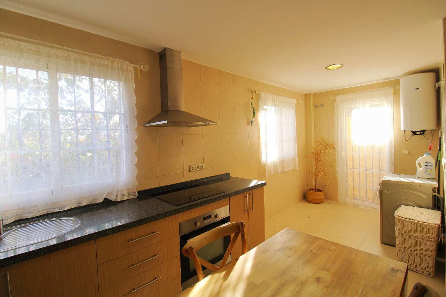 3 sovrum Villa till salu i Alhaurin de la Torre - 495 000 € (Ref: 8705908)