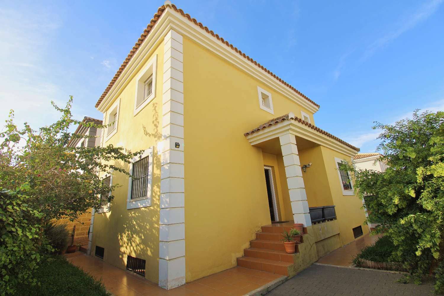 3 sovrum Villa till salu i Alhaurin de la Torre - 495 000 € (Ref: 8705908)