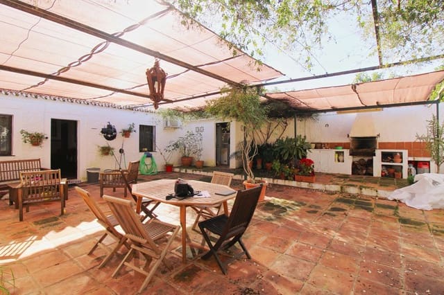 6 soveværelse Finca/Landehus til salg i Alhaurín de la Torre med swimmingpool - € 695.000 (Ref: 8723651)