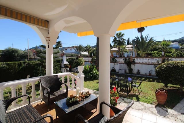 5 sypialnia Willa na sprzedaż w Alhaurín de la Torre z basenem - 650 000 € (Ref: 8743126)