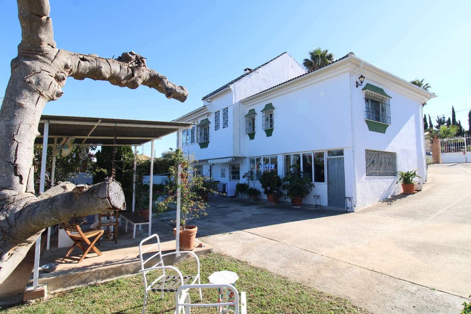 5 sypialnia Willa na sprzedaż w Alhaurin de la Torre z basenem - 650 000 € (Ref: 8743126)