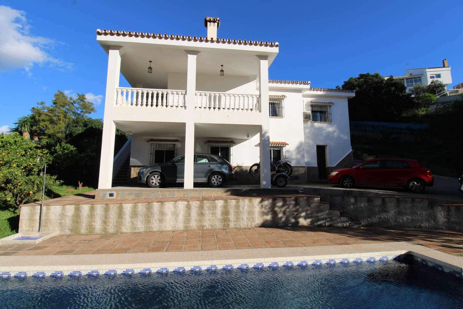 3 chambre Villa/Maison à vendre à Alhaurin de la Torre avec piscine - 579 000 € (Ref: 8769947)