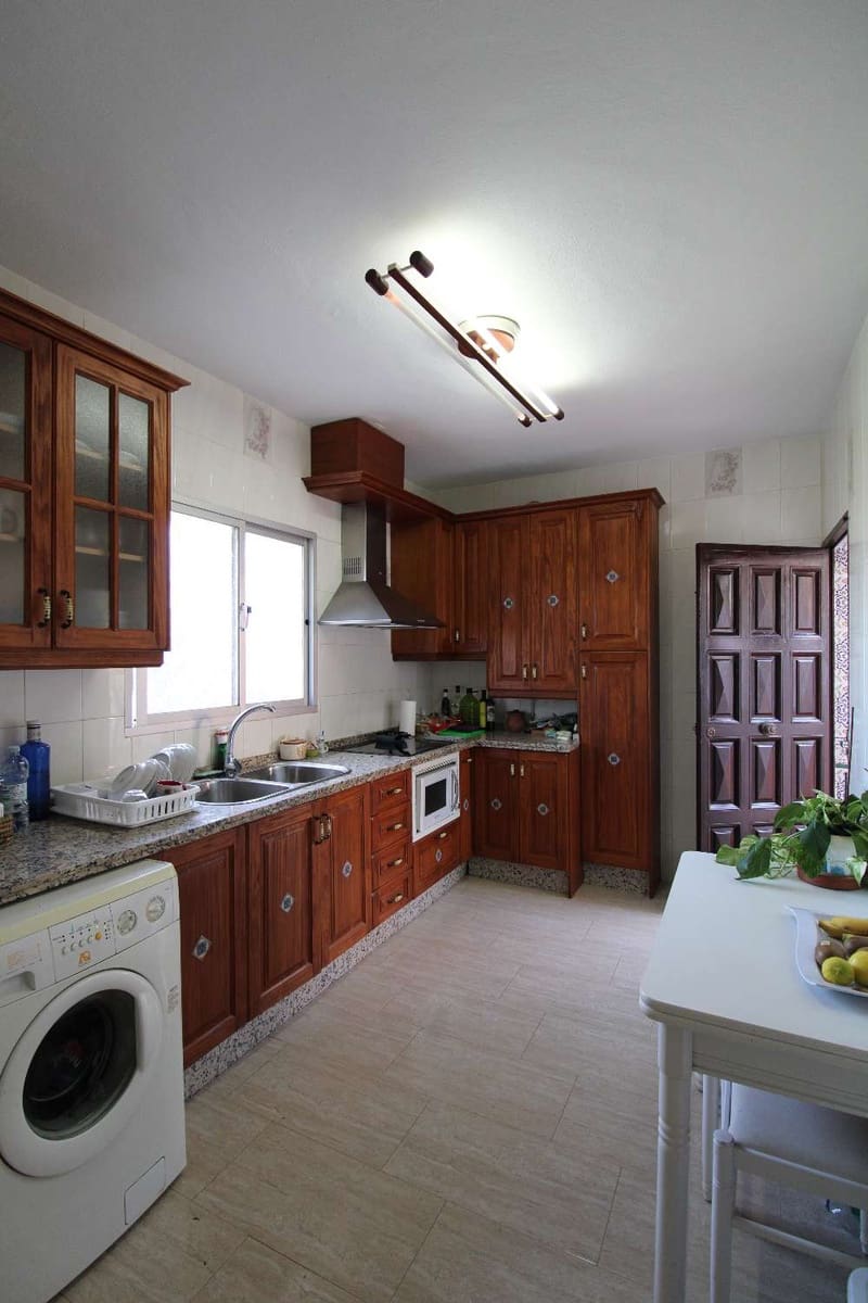 3 chambre Villa/Maison à vendre à Alhaurin de la Torre avec piscine - 579 000 € (Ref: 8769947)