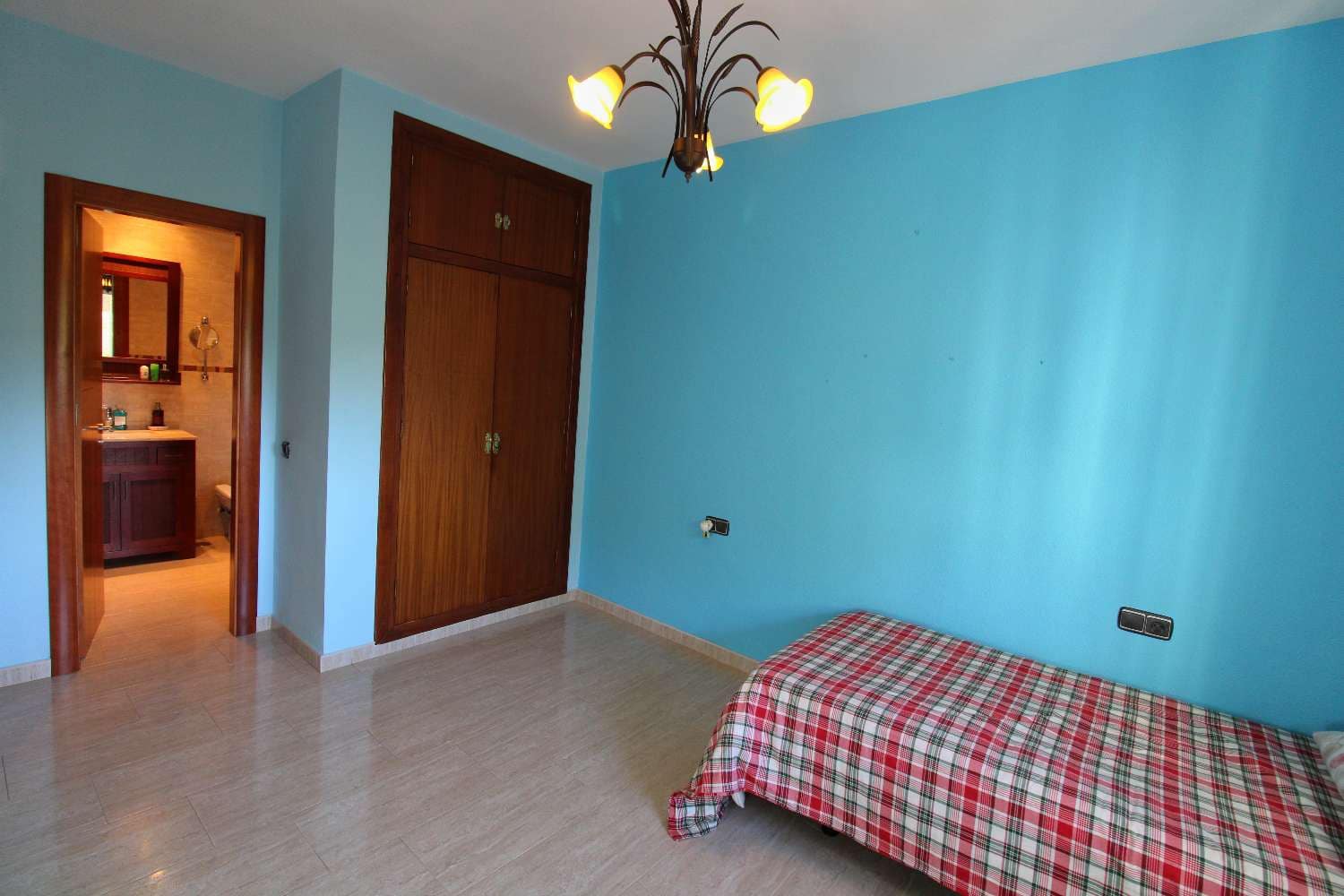 3 chambre Villa/Maison à vendre à Alhaurin de la Torre avec piscine - 579 000 € (Ref: 8769947)