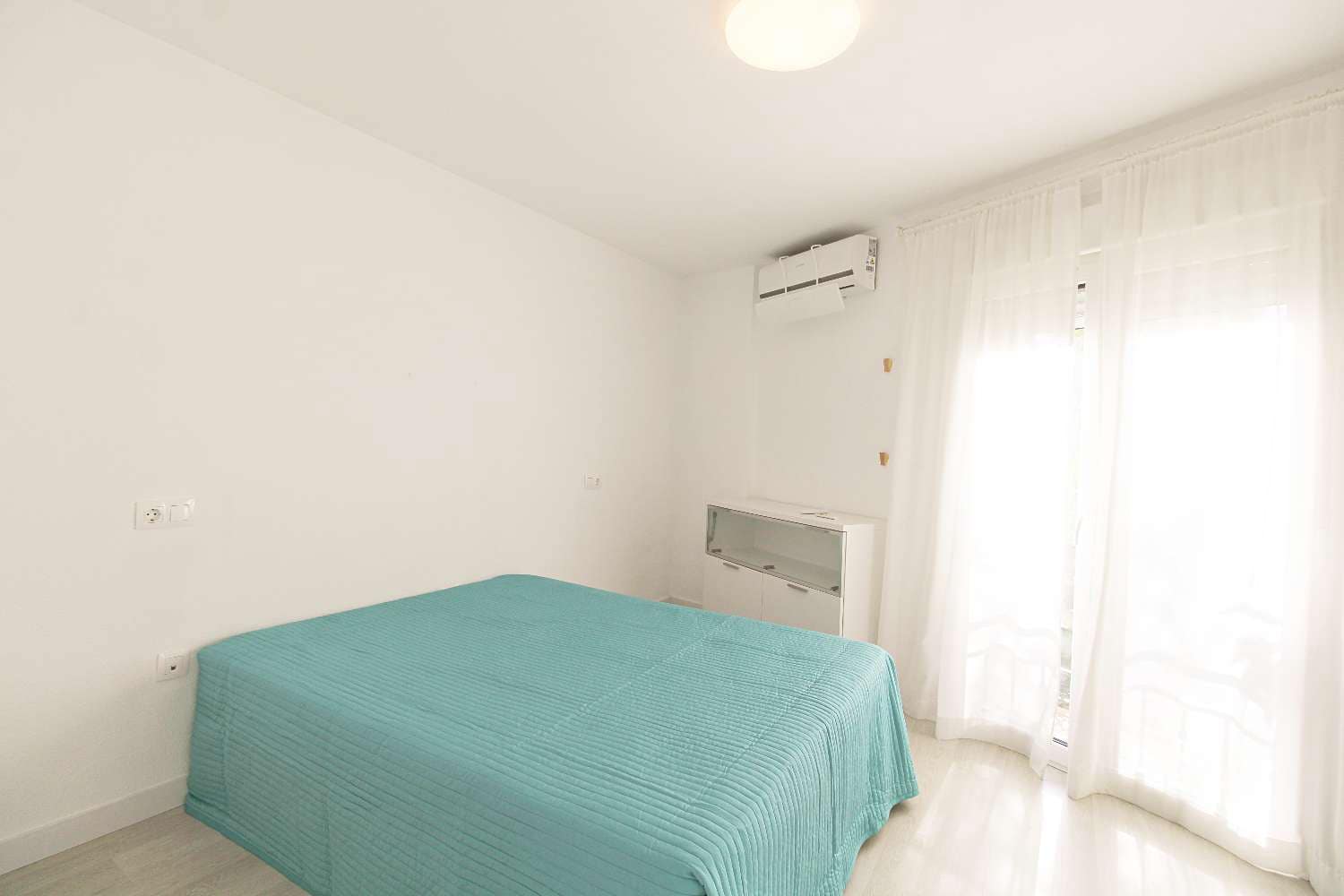 3 bedroom Flat for sale in Alhaurin de la Torre with garage - € 320,000 (Ref: 8769948)