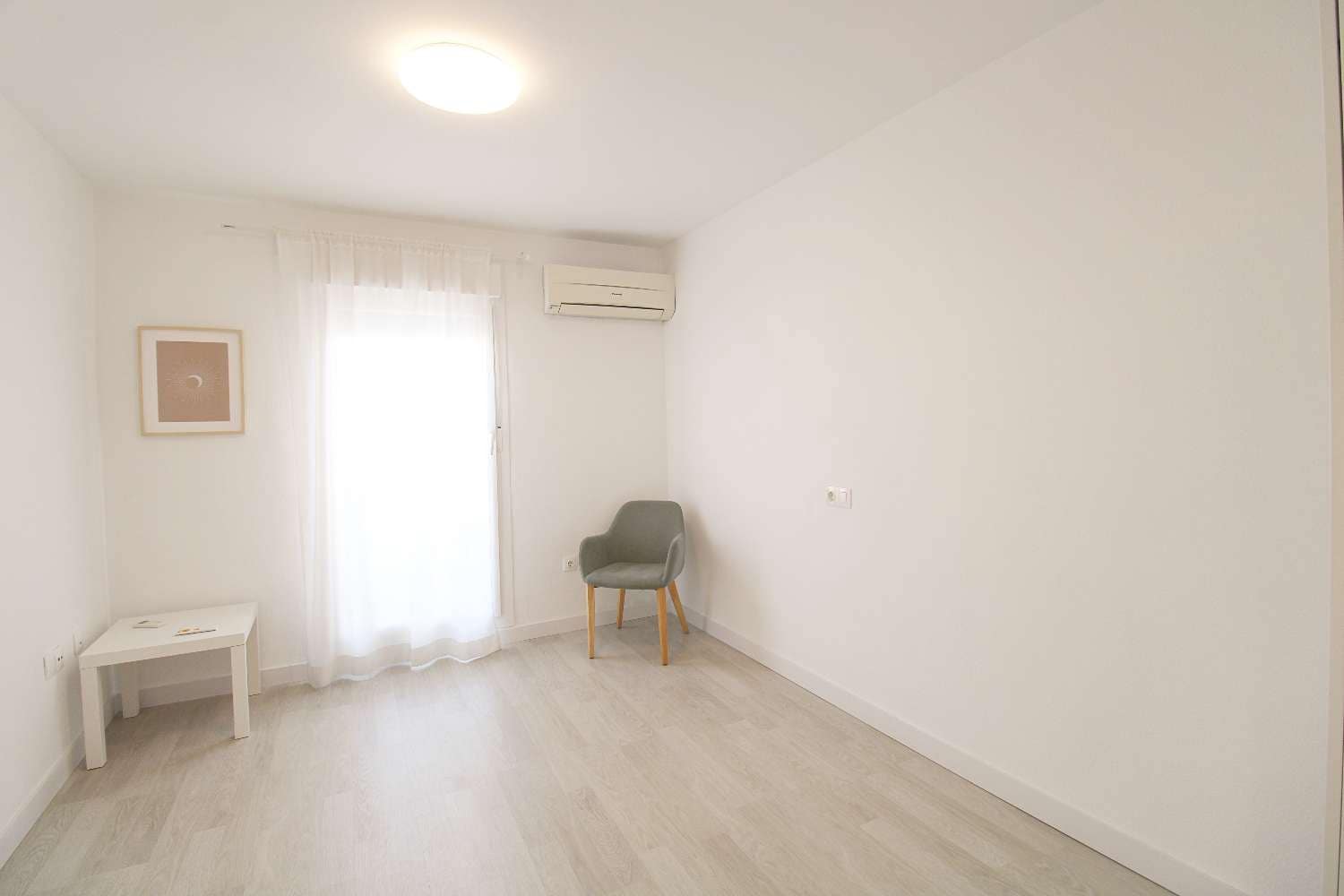 3 bedroom Flat for sale in Alhaurin de la Torre with garage - € 320,000 (Ref: 8769948)