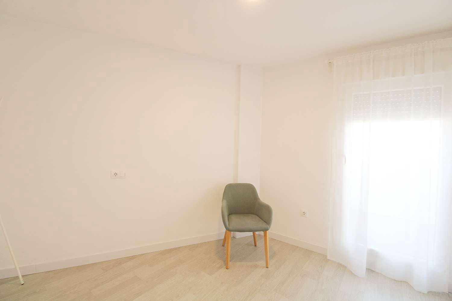 3 bedroom Flat for sale in Alhaurin de la Torre with garage - € 320,000 (Ref: 8769948)